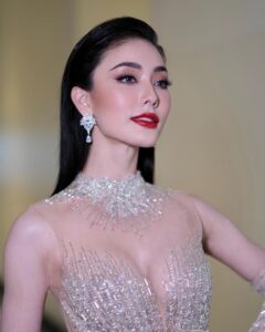 มีนา ริณา 35